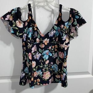 Swimsuit top size M